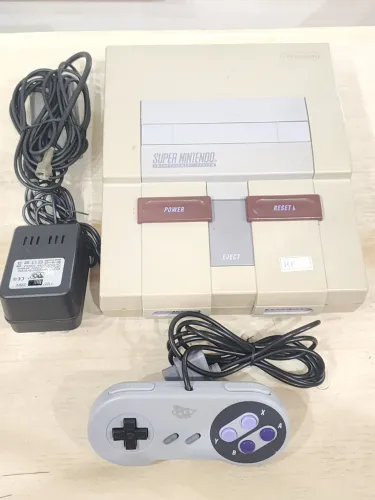 Super Nintendo funcionando somente no RF por 300 reais no pix com 1 controle
