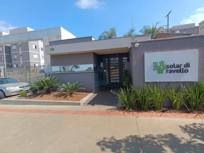 Apartamento com 2 dormitórios para alugar, 50 m² por R$ 1.320,00/mês - Colinas - Londrina/