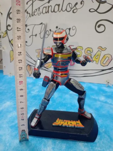 Figura Impressão 3D Boneco Jaspion 15cm altura.Base com logotipo.Tokusatsu