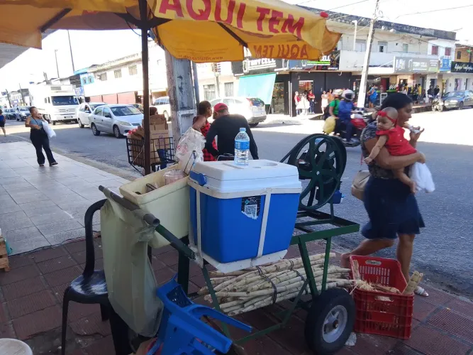 Carro de caldo de cana.