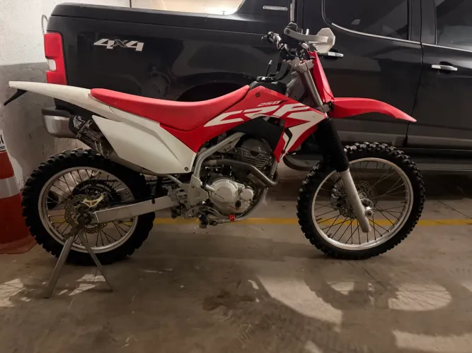 CRF 250F a venda 