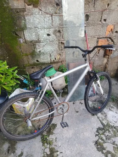 Bicicleta usada, conservada