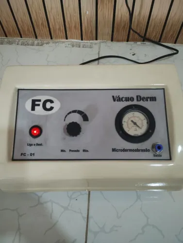 Aparelho de Endermologia facial e corporal