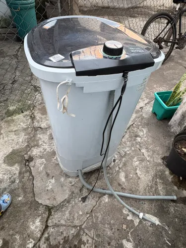 Tanquinho de lavar roupas