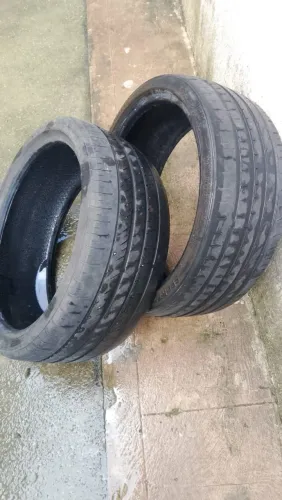 Vendo pneus 215/35 ARO 18