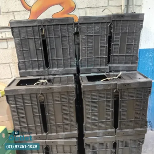 Caixa agrícola para estoque com recorte