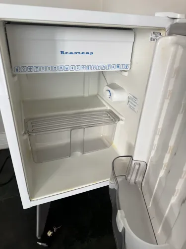 VENDO FRIGOBAR Brastemp Retrô BRA08A (76L) 