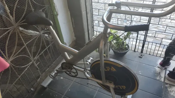Bicicleta ergométrica inox