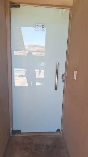 Casa 2Qts Jardim Gardênia- Condomínio Fechado - Semi mobiliada.