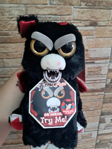 Feisty Pet Dragão Preto e Vermelho