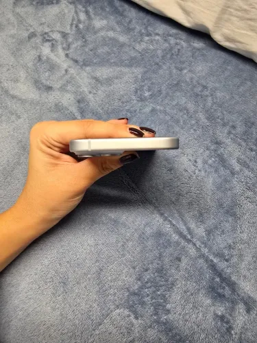 iPhone 15 / 128g