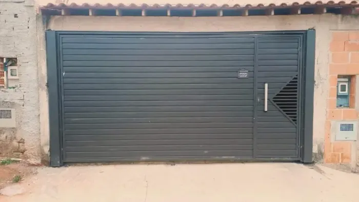 PORTÃO FECHADO GALVANIZADO
