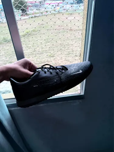 Chuteira Nike Phantom GX Society à venda 