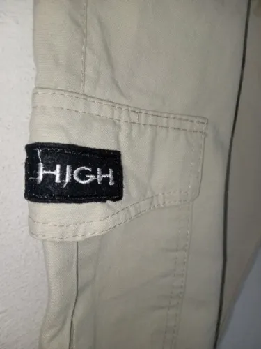 Vendo linda calça unissex
