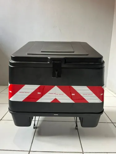 BAÚ PARA MOTO NAKABOX 90L PRETO - NOVO