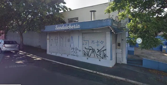 Banca metálica WSita transformada em Lanchonete