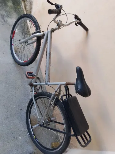 Vende-se bicicleta
