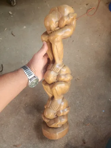 Totem Buda Chorão Totem Orang Malu
