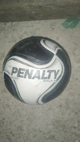 Bola semi nova
