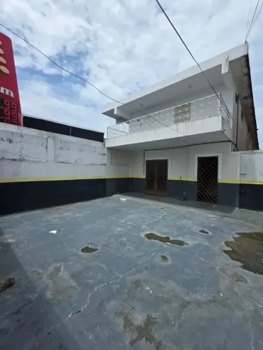 Prédio Comercial à Venda ou Aluguel Praça 14 de Janeiro | 324m² | 10 Salas | Excelente Lo