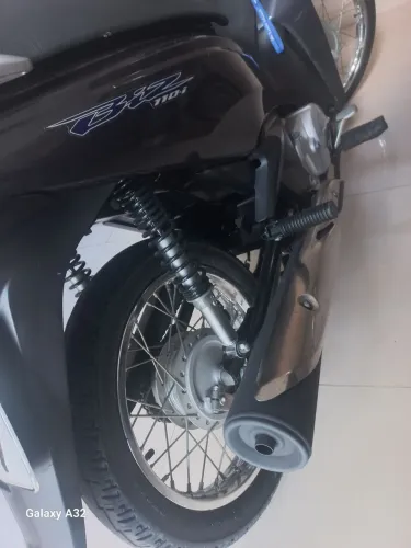 Vendo Biz 110i Conservada whats *