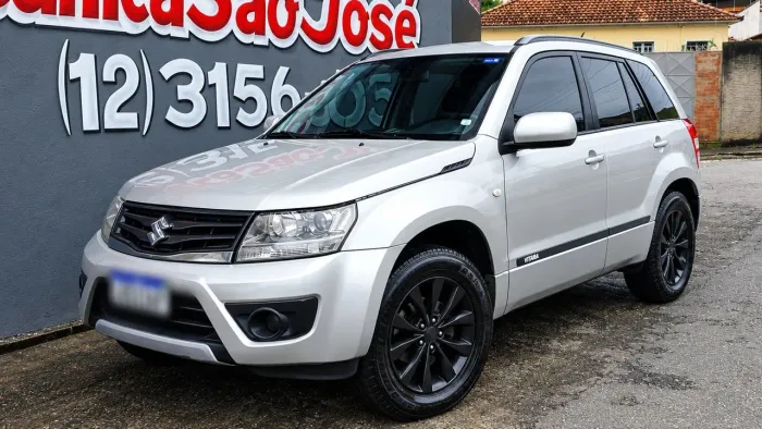 Suzuki Grand Vitara 2.0 16V 4x2/4x4 5P Mec. 2013