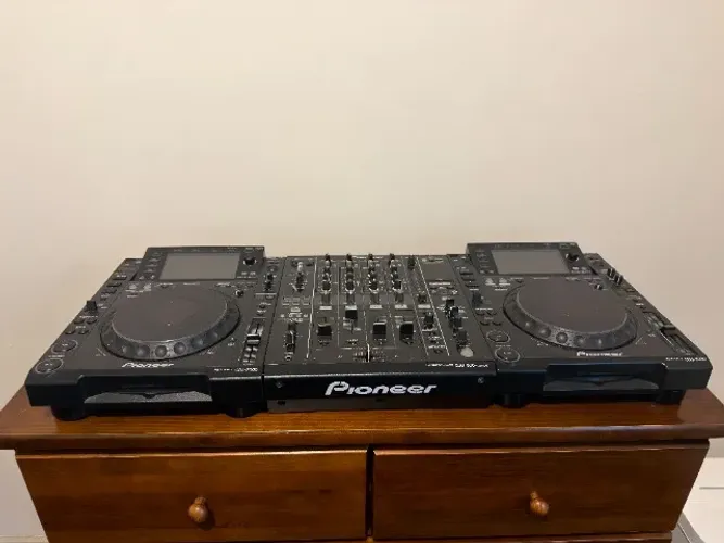 Kit 2 CDJ-2000 + DJM-900 Nexus