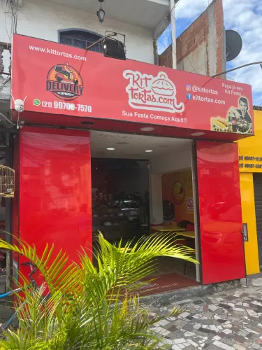 Vendo excelente loja em Realengo na rua do governo