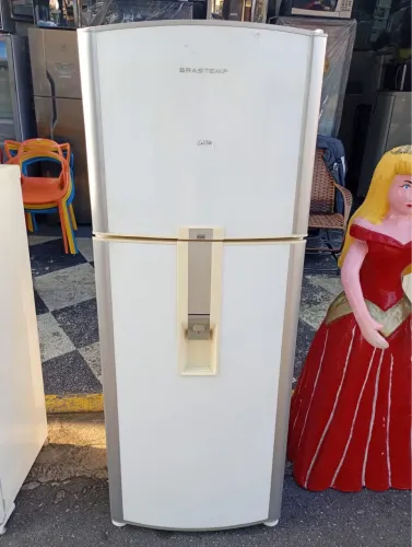 Geladeira Brastemp com dispenser