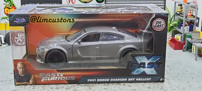 Jada toys - Miniatura diecast 1:24 Dodge Charger 2021 SRT HELLCAT