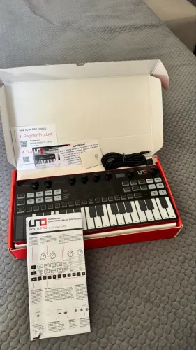 Ik Multimedia Uno Synth Pro Preto 37 Teclas Midi