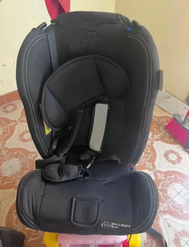 Moto elétrica, cadeira de alimentação e cadeira de carro
