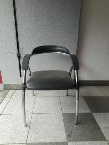 Cadeira Tubular Estofado Preto