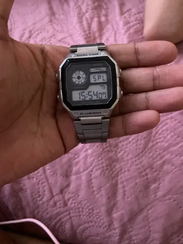 Relógio dual time 
