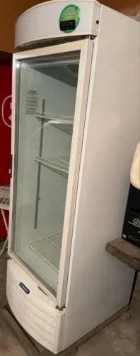 Freezer Expositor Vertical Metalfrio
