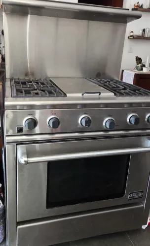 Fogão DCS profissional com char broiler