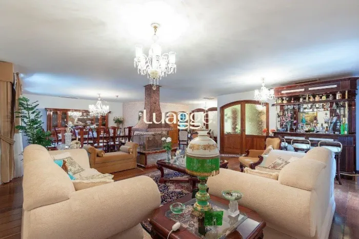 Casa para LOCAÇÃO - 725m², 4 dormitórios, sendo 1 suites, 4 vagas - Vila Assunçã