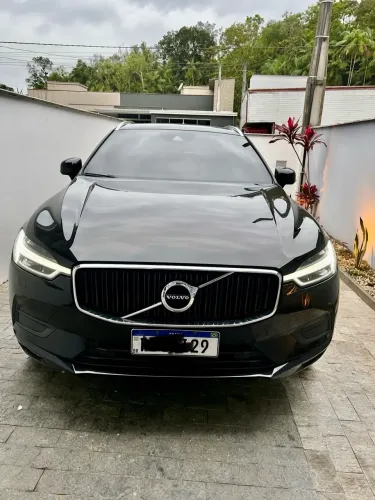 Volvo XC-60 XC 60 D-5 Momentum 2.0 AWD Diesel 5P 2019