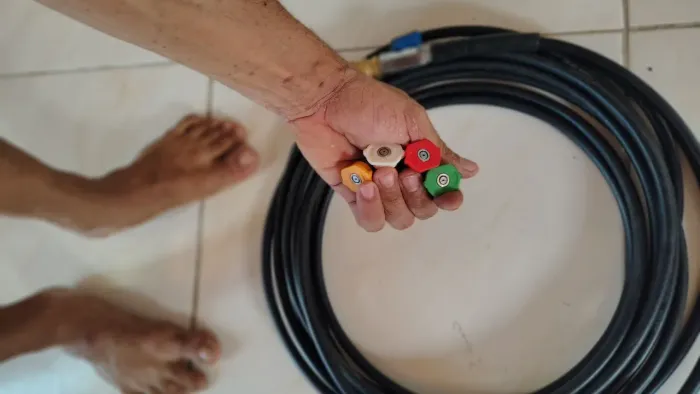 Mangueira de Engate rápido c/ bico colorido p/ lavadora Alta pressão. 