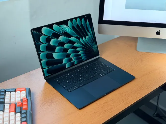 Apple MacBook Air M5 15? Pol 16GB 512GB Midnight