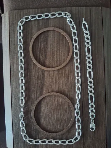 Corrente e pulseira de prata 925 aproximadamente 80G