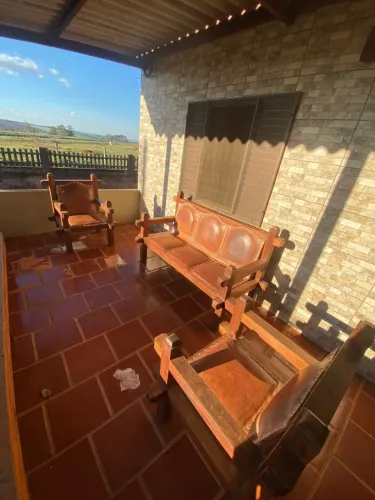 Sofa robusto para fazenda/chácara