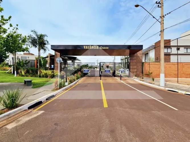 Casa térrea diferenciada à venda no Condomínio Residencial Valência - Ilha Gracia, próximo
