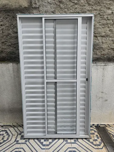 Porta Balcão de Alumínio Branca 2,10x1,20