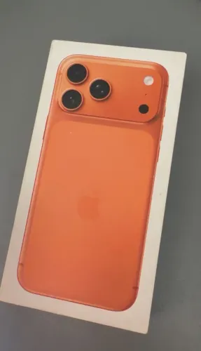 iPhone 17 pro max Laranja