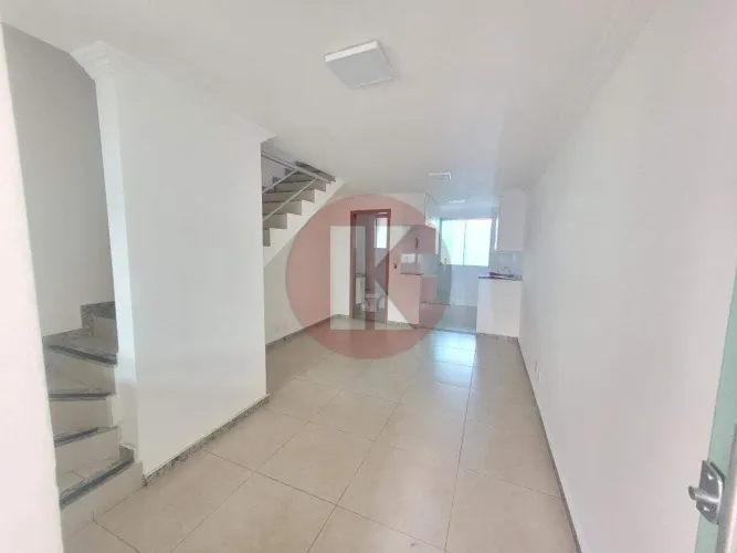 Casa de 02 quartos com área privativa no Letícia - Venda Nova/Belo Horizonte