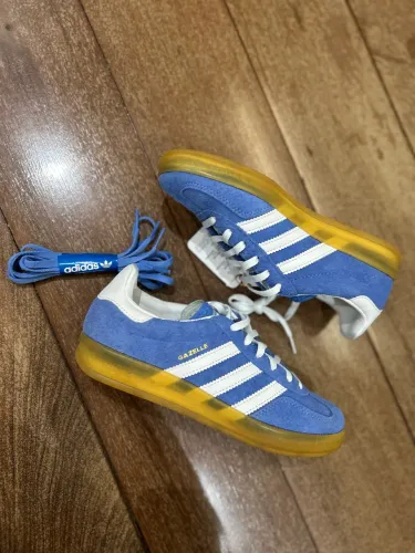 Tênis adidas gazelle azul 36 e 35,5