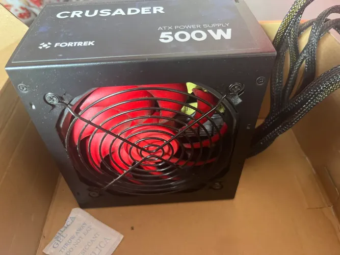 Fonte Gamer ATX Fortrek Crusader 500W Preta