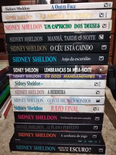 Lote com 16 livros Sidney Sheldon 