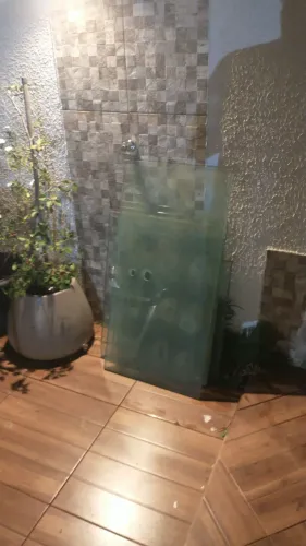 05 lâminas de vidro temperado para bancada molhada